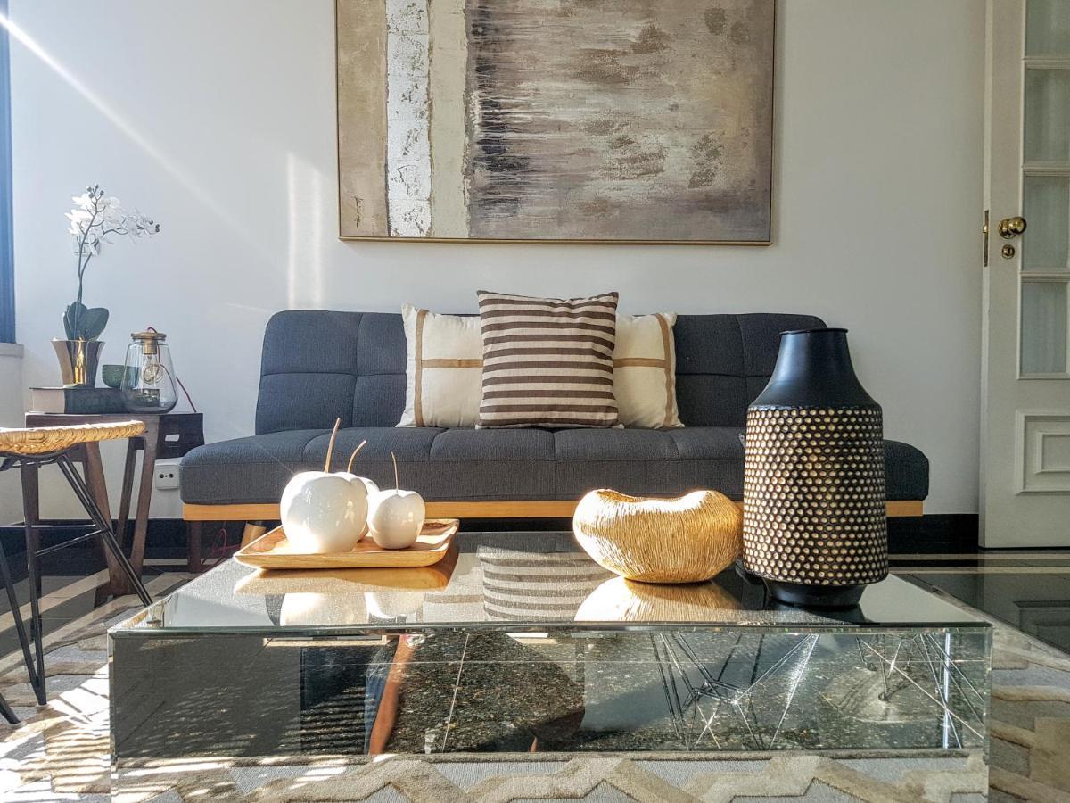 Modern Gulbenkian Apartment Lisbon
